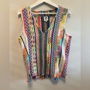 Ivy and Jane tapestry top size M